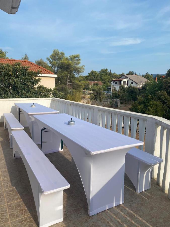 Luma Rooms Rudina Exterior photo